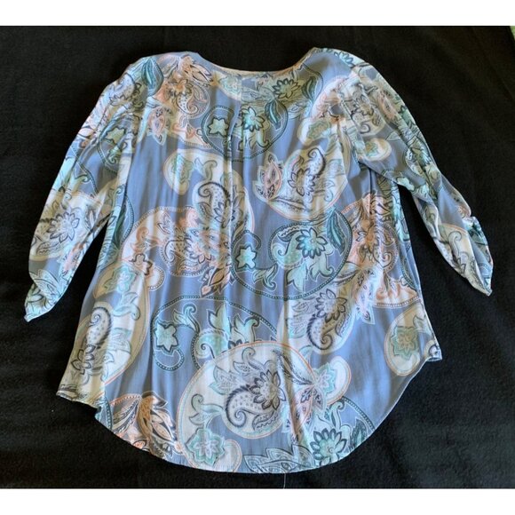 Chicos Womens Size 2 Paisley Button-Up Blouse Blue/Gray - Picture 8 of 8